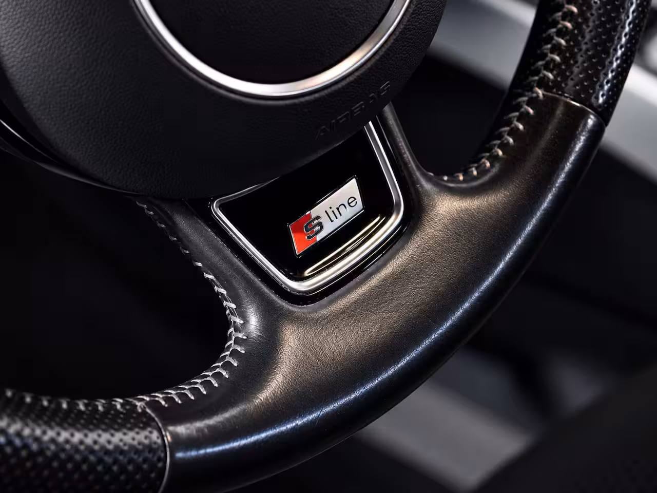 Audi A4 Avant 1.8 TFSI S Edition | B&O | Trekhaak | Cruise Control