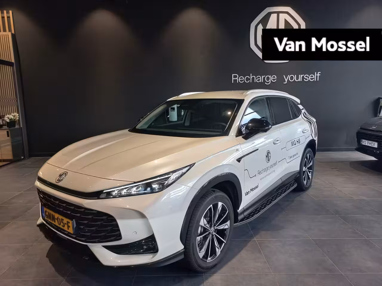 MG MG HS PHEV 1.5 272pk Aut. Luxury | 100km Electrisch | Led Koplampen | Navi | CarPlay | 360 Camera | S