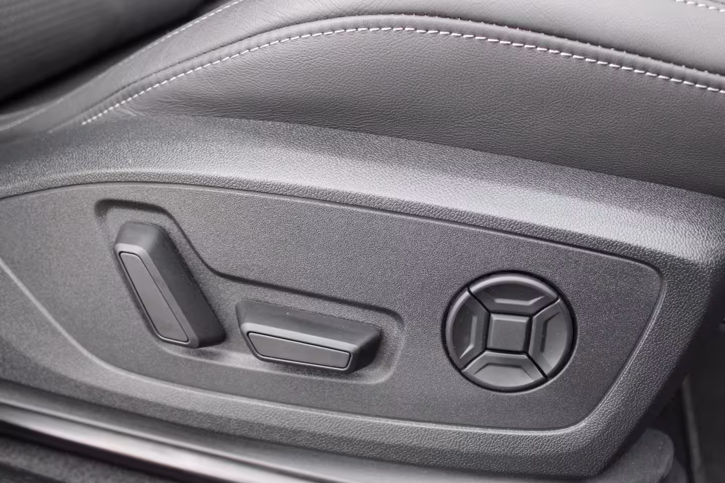 Audi Q3 45 TFSI e 245PK S edition 100% SOH |PANO-DAK|MEMORY-SEATS|360-CAM|