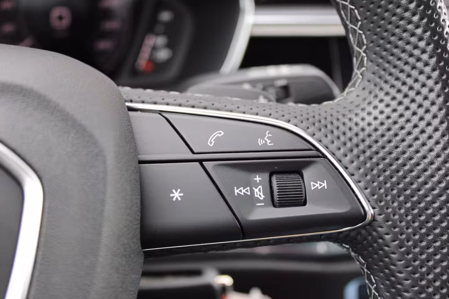 Audi Q3 45 TFSI e 245PK S edition 100% SOH |PANO-DAK|MEMORY-SEATS|360-CAM|