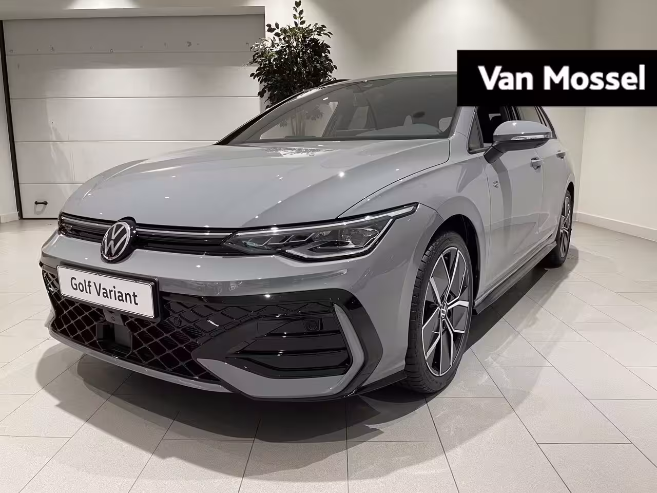 Volkswagen Golf Variant 1.5 eTSI R-Line Edition | EM | Navigatie | App-connect | Parkeersensoren | 360 camera | Ad