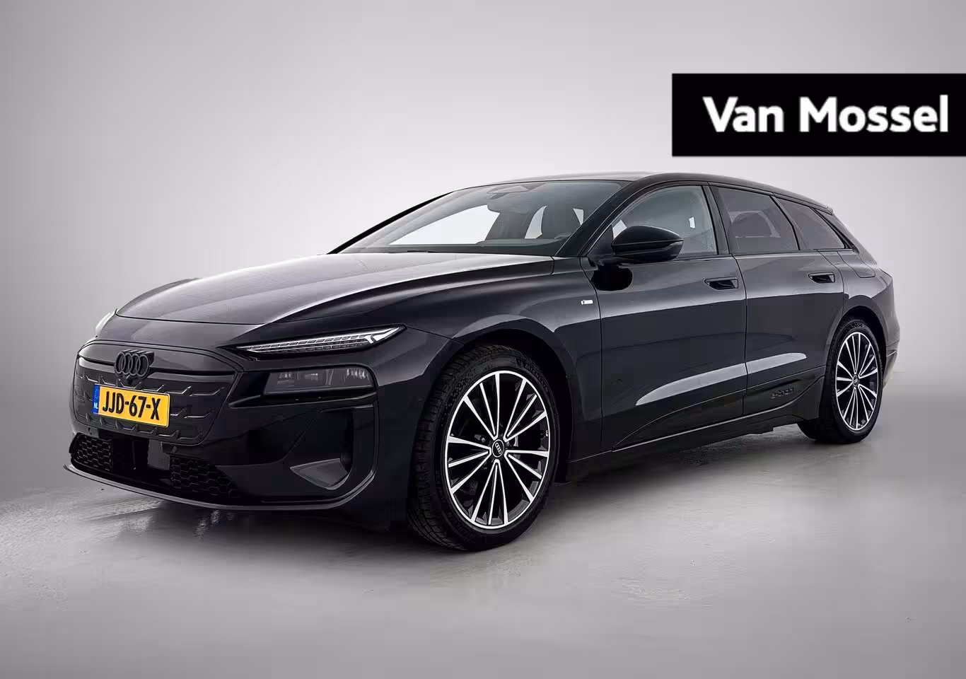 Audi A6 Avant e-tron S edition 83 kWh | Adaptive cruise control | Luchtvering | Verwarmbaar stuurwiel | 360 gra