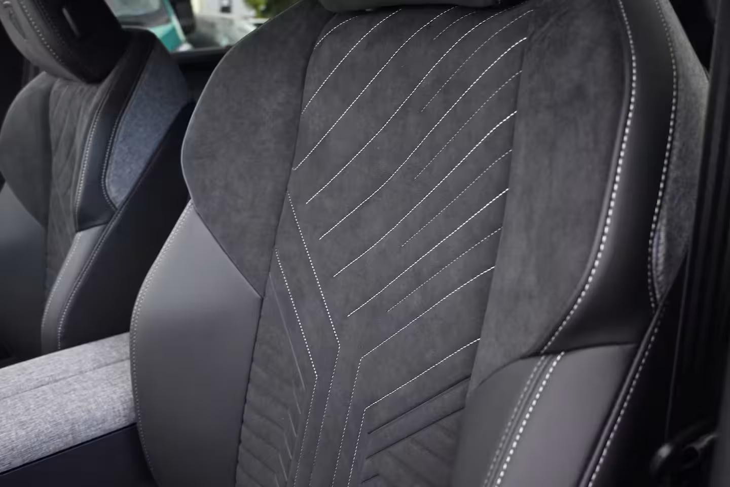 Peugeot 5008 GT | Adaptieve cruise control met Stop&Go functie | LED 3D-achterlichten | Pack Safety Plu
