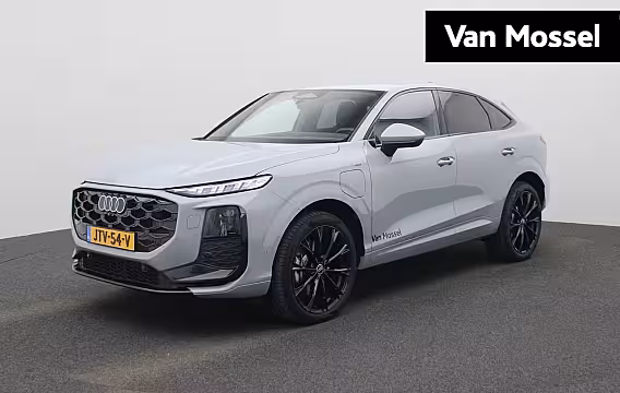 Audi Q3 Sportback 1.5 e-hybrid S edition 272 PK l Demo l Adaptive cruise control l Camera l Stoelverwarming