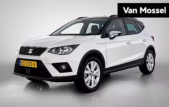 Seat Arona 1.0 TSI Style Business Intense | ACHTERUITRIJCAMERA | TREKHAAK | KEYLESS | ACC | DRAADLOZE