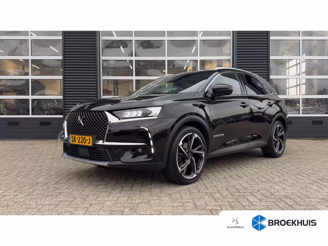 DS 7 Crossback 1.6 La Premiere | Focal premium audio | Trekhaak | 225 pk | Pannorama dak | Apple Carplay/