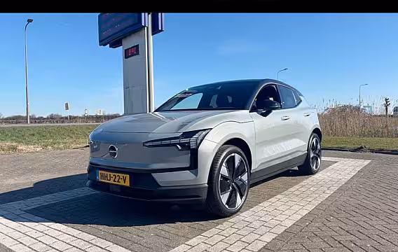Volvo EX30 Plus Extended Range 69 kWh Climate Pack 20 Inch