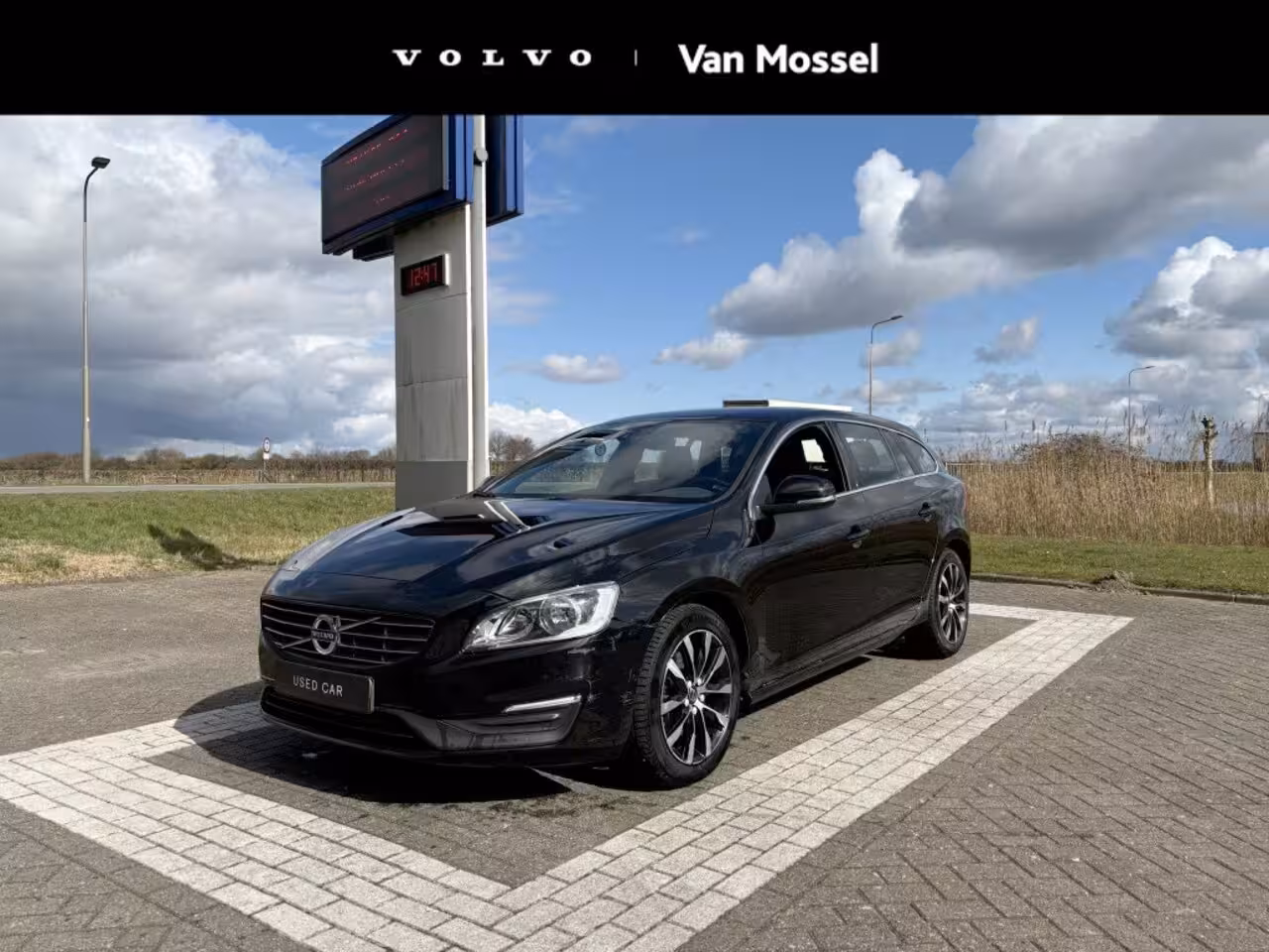 Volvo V60 2.0 D2 Momentum Business Automaat