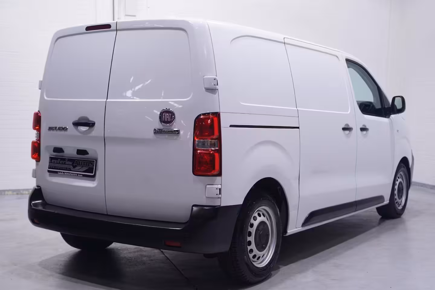 Fiat Scudo 2.0 MultiJet 145 pk L2H1 Airco, Apple Carplay Cruise Control, Laadruimte Pakket, PDC achte