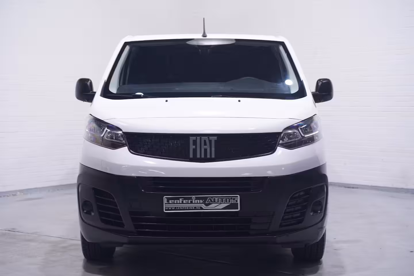 Fiat Scudo 2.0 MultiJet 145 pk L2H1 Airco, Apple Carplay Cruise Control, Laadruimte Pakket, PDC achte