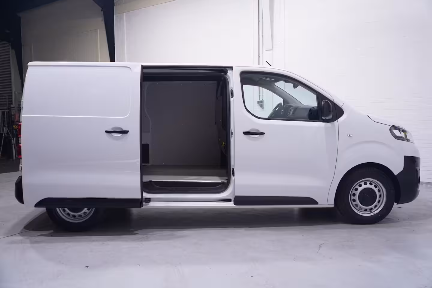 Fiat Scudo 2.0 MultiJet 145 pk L2H1 Airco, Apple Carplay Cruise Control, Laadruimte Pakket, PDC achte