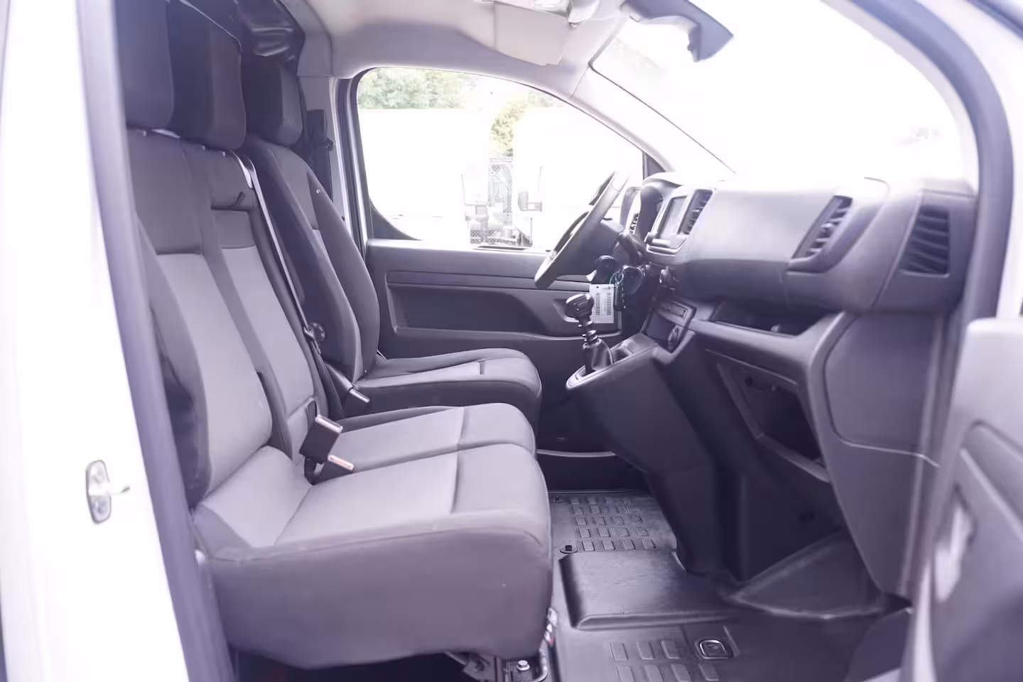 Fiat Scudo 2.0 MultiJet 145 pk L2H1 Airco, Apple Carplay Cruise Control, Laadruimte Pakket, PDC achte