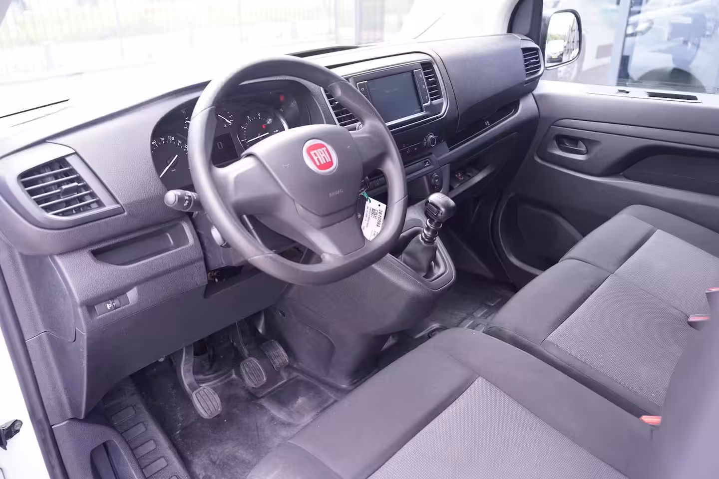 Fiat Scudo 2.0 MultiJet 145 pk L2H1 Airco, Apple Carplay Cruise Control, Laadruimte Pakket, PDC achte