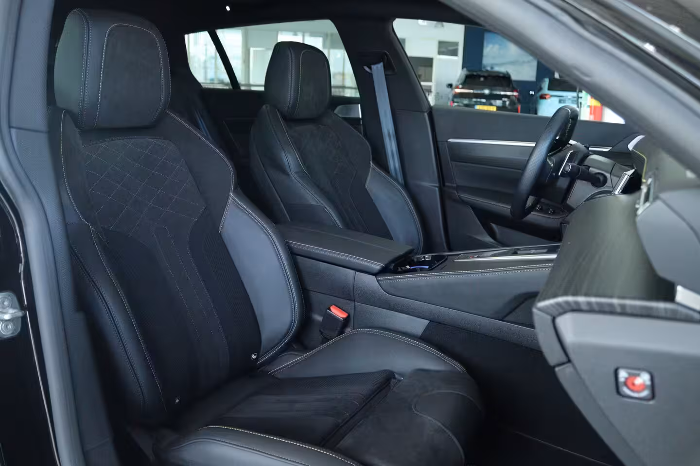 Peugeot 508 SW 1.6 HYbrid PSE 360PK | Schuifdak | Nightvision | Focal | 360 Camera | Massage | MATRIX | A