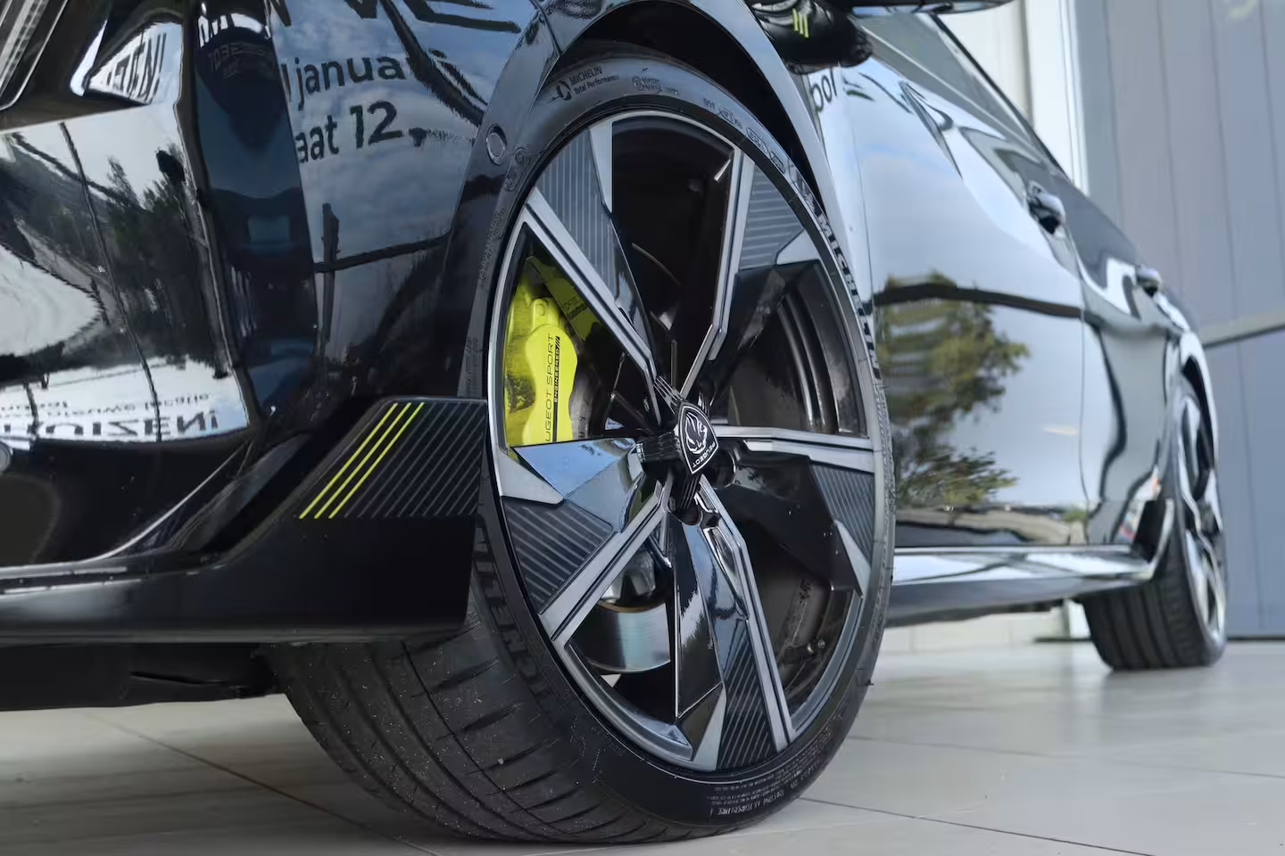 Peugeot 508 SW 1.6 HYbrid PSE 360PK | Schuifdak | Nightvision | Focal | 360 Camera | Massage | MATRIX | A