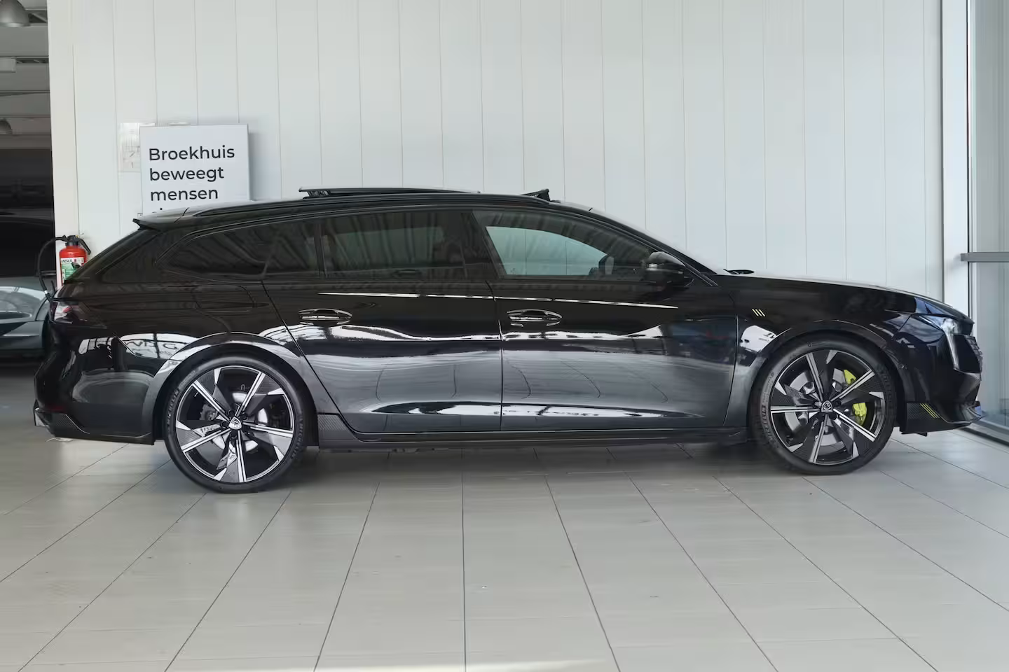 Peugeot 508 SW 1.6 HYbrid PSE 360PK | Schuifdak | Nightvision | Focal | 360 Camera | Massage | MATRIX | A