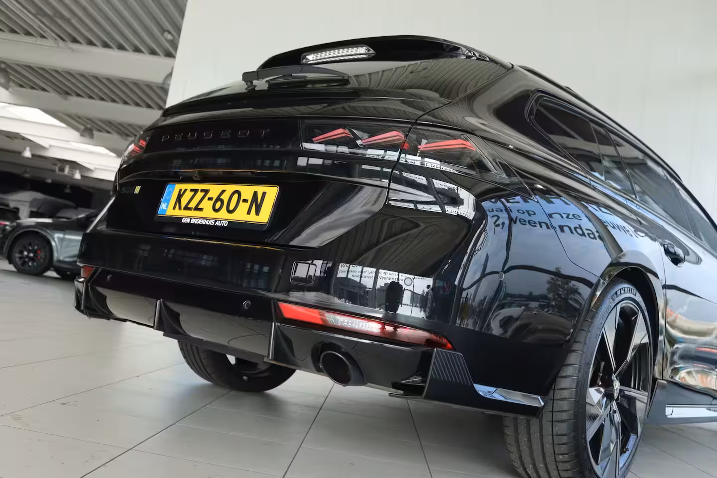 Peugeot 508 SW 1.6 HYbrid PSE 360PK | Schuifdak | Nightvision | Focal | 360 Camera | Massage | MATRIX | A