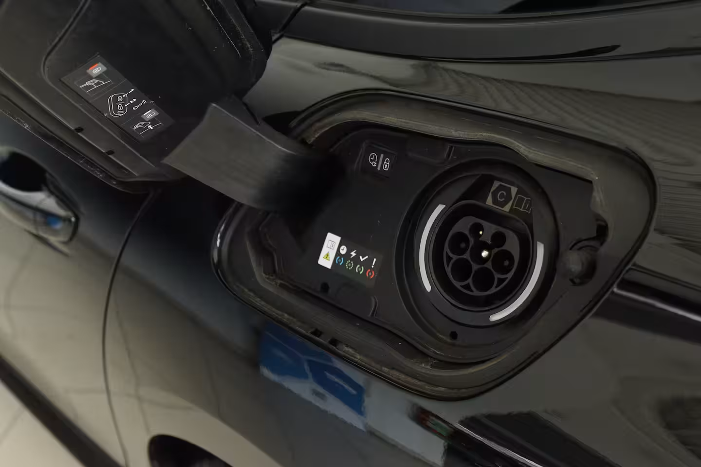 Peugeot 508 SW 1.6 HYbrid PSE 360PK | Schuifdak | Nightvision | Focal | 360 Camera | Massage | MATRIX | A