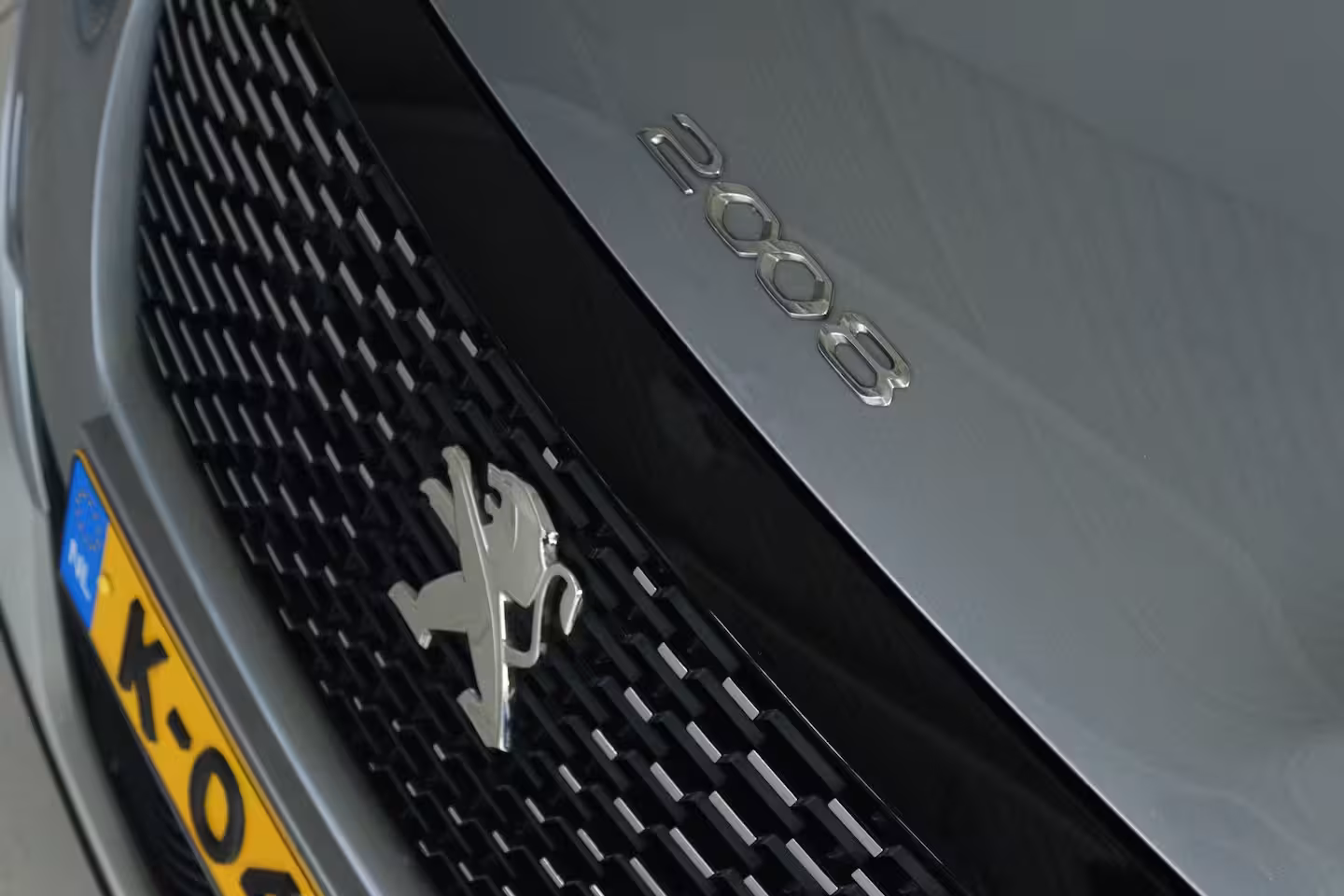 Peugeot 2008 1.2 Turbo Allure | Cruise Control | Camera | Navi | Keyless | LED | Carplay | Climate | i