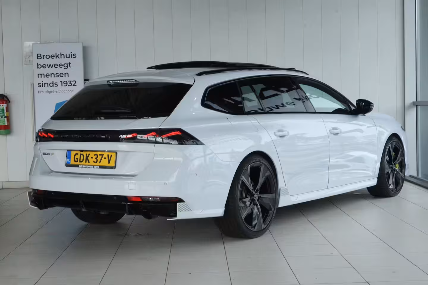 Peugeot 508 SW 1.6 HYbrid PSE 360PK | SoH 99% | Trekhaak | Schuifdak | Nightvision | Focal | 360 Camera |