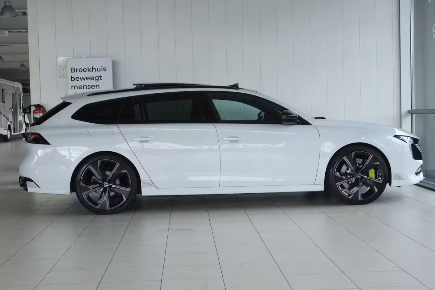 Peugeot 508 SW 1.6 HYbrid PSE 360PK | SoH 99% | Trekhaak | Schuifdak | Nightvision | Focal | 360 Camera |