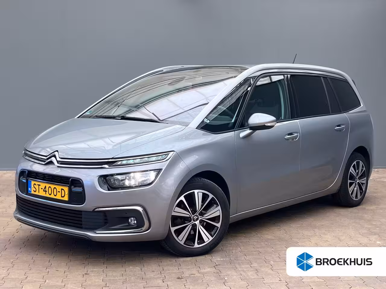 Citroën C4 Picasso 1.2 Turbo 130PK Feel Panoramische voorruit | Camera | Parkeersensoren voor & achter | Navi