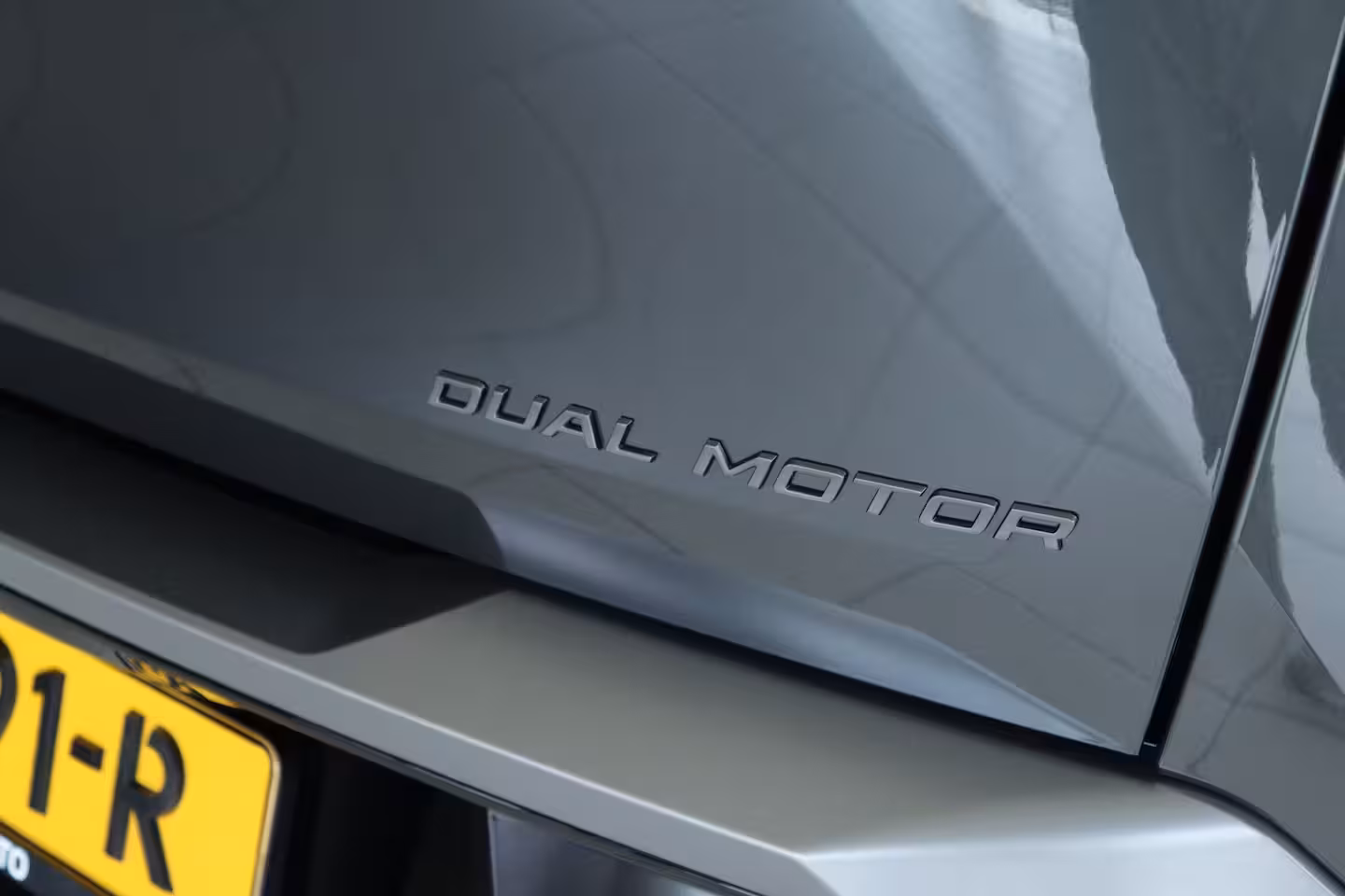 Peugeot e-3008 73 kWh DUAL MOTOR 325PK Launch Edition DEMO-DEAL | Adapt. Cruise | Focal Audio | Massage |