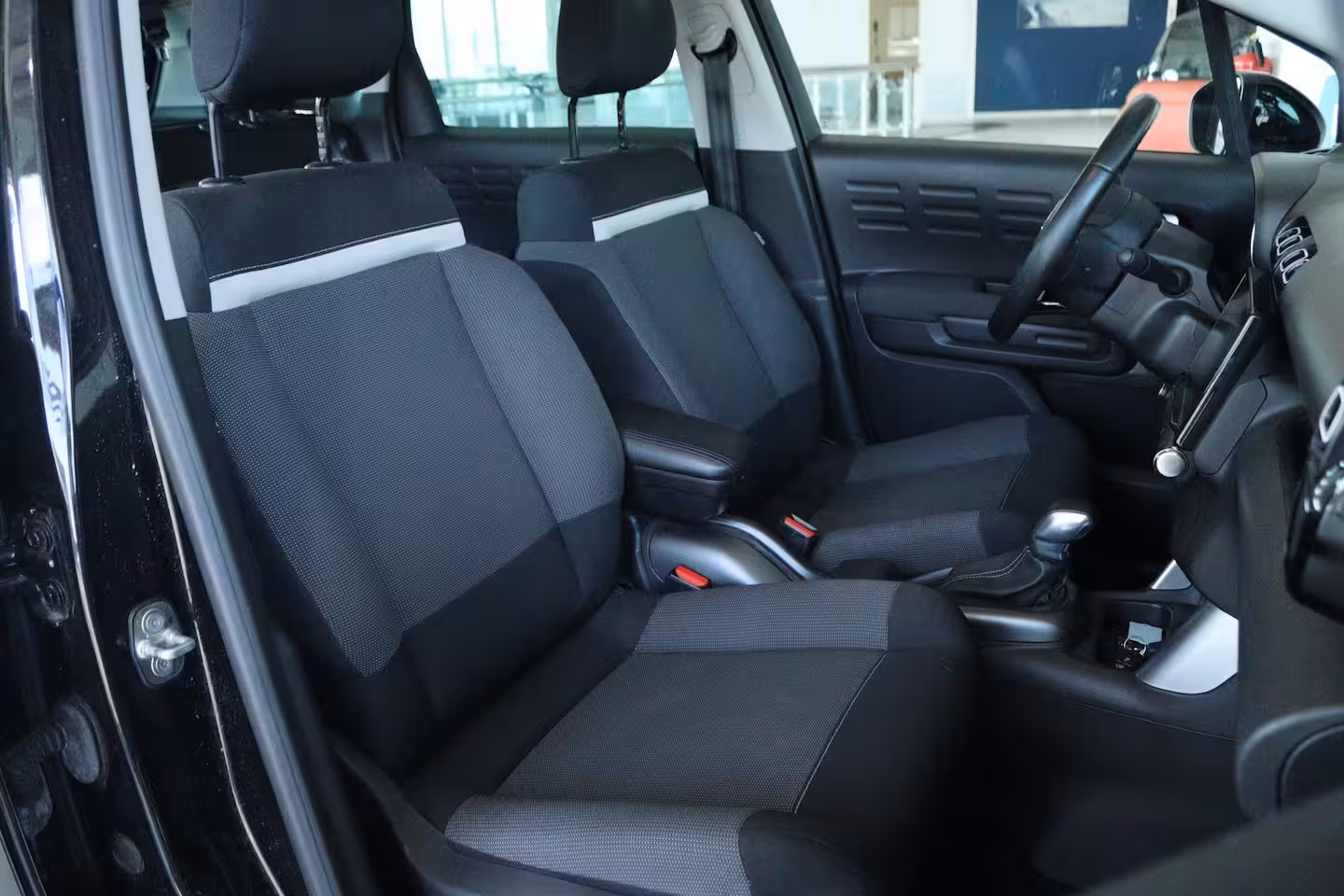 Citroën C3 Aircross 1.2 Turbo S&S Bussines Automaat | Cruise Control | Camera | Trekhaak | Navi | Keyless | Ca
