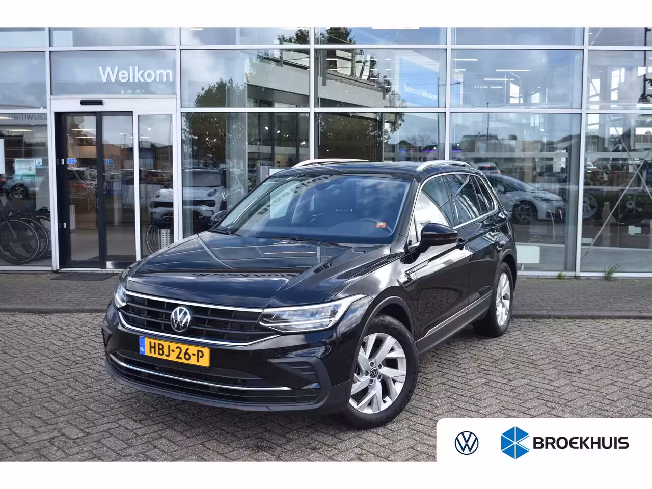 Volkswagen Tiguan 1.5 TSI 150PK DSG-7 Life Business | TREKHAAK | NAVIGATIE | CAMERA | STOEL + STUURVER. | AD