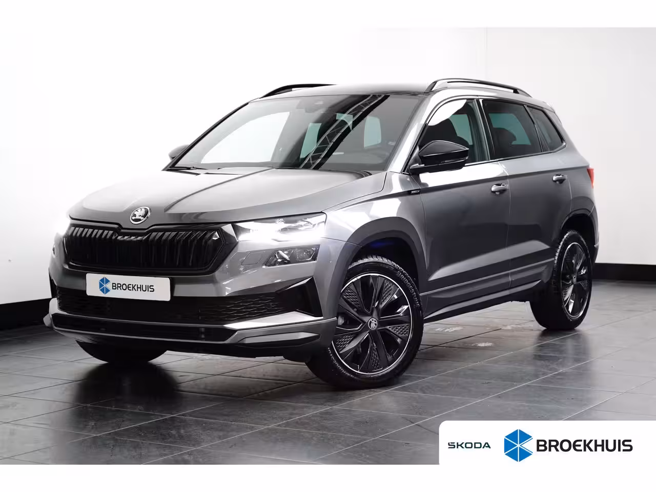 Skoda Karoq 1.5 TSI 150PK DSG-7 Sportline | NAVIGATIE | ADAPT. CRUISE | CAMERA | ELEKTR. A. KLEP | MAT