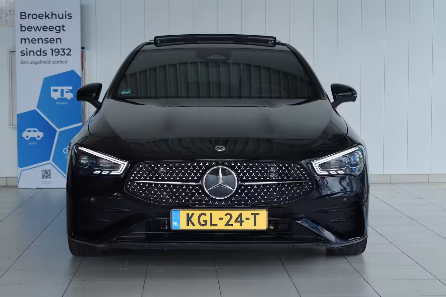 Mercedes-Benz CLA-klasse Shooting Brake 200 AMG Line | Adapt. Cruise | Burmester Surround | Head-up | 360 Camera | Memory | Schuif