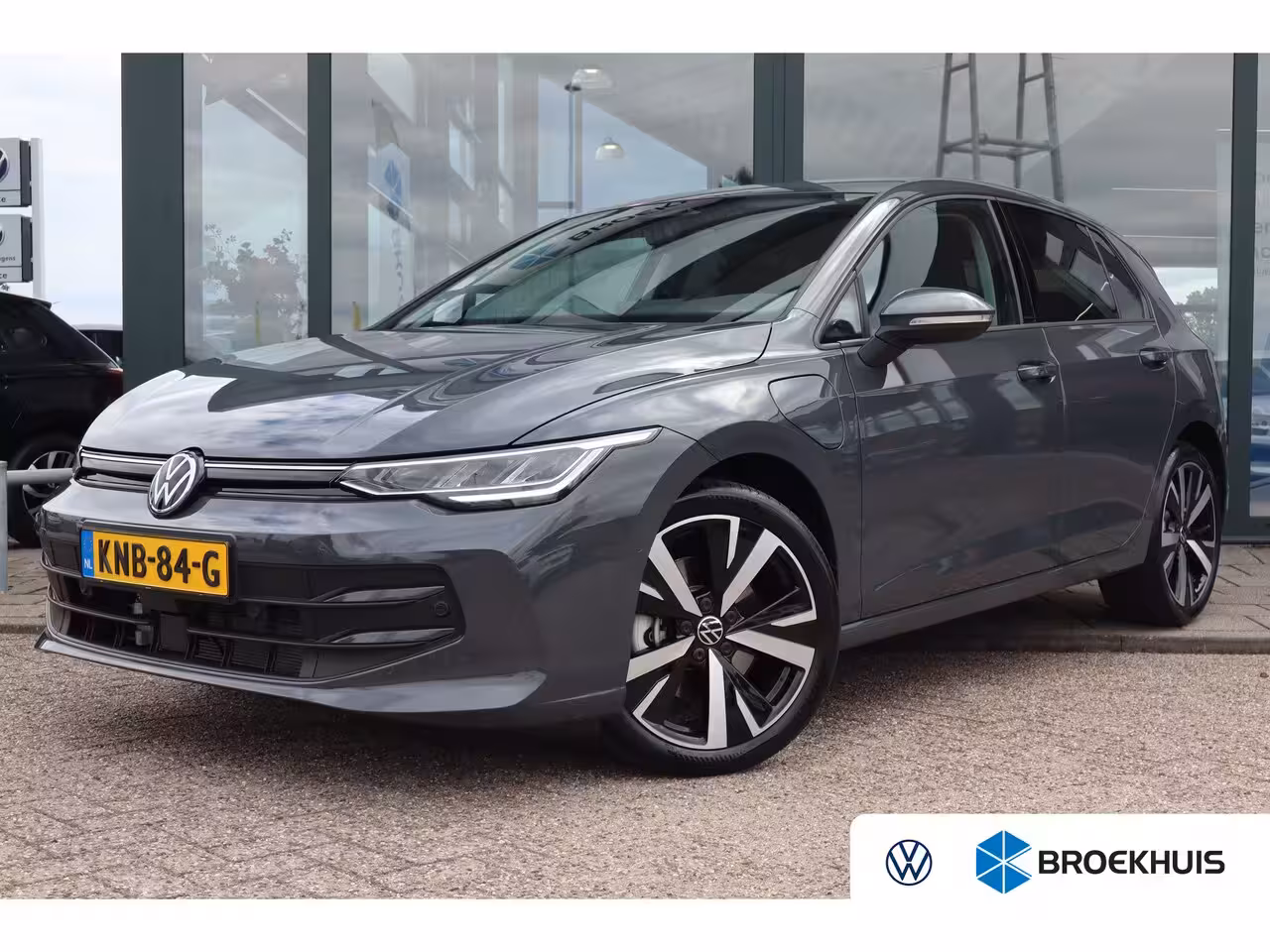Volkswagen Golf 1.5 eHybrid Life Edition 204PK | Achteruitrijcamera | Apple Carplay/Android Auto|telefooni