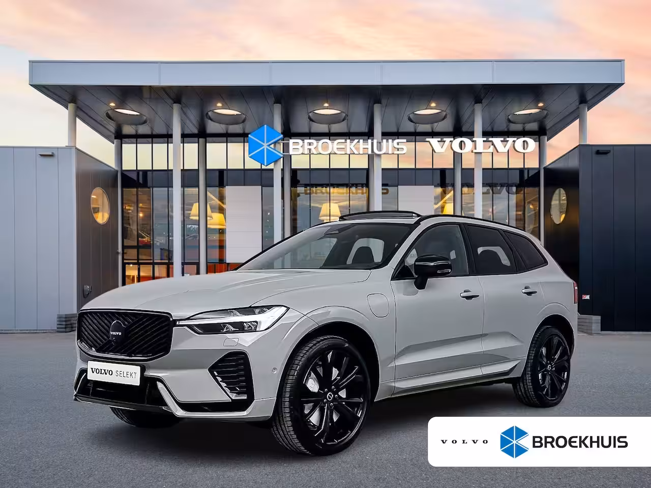 Volvo XC60 T6 Recharge Plus Black Edition | 21" | Panoramadak | Head Up | 360 Camera | Trekhaak | Har