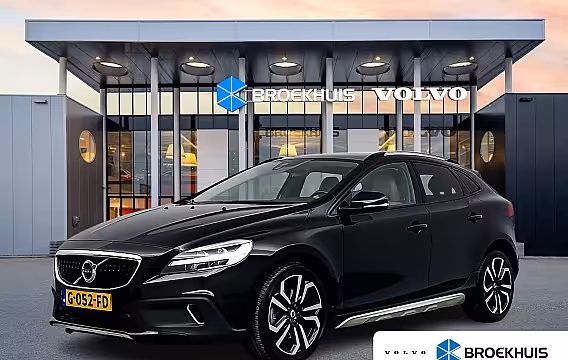 Volvo V40 Cross Country T3 Polar+ Luxury | 1E EIGENAAR | 18" Allseason | Exterior Styling Pack | Leder | Panoramad