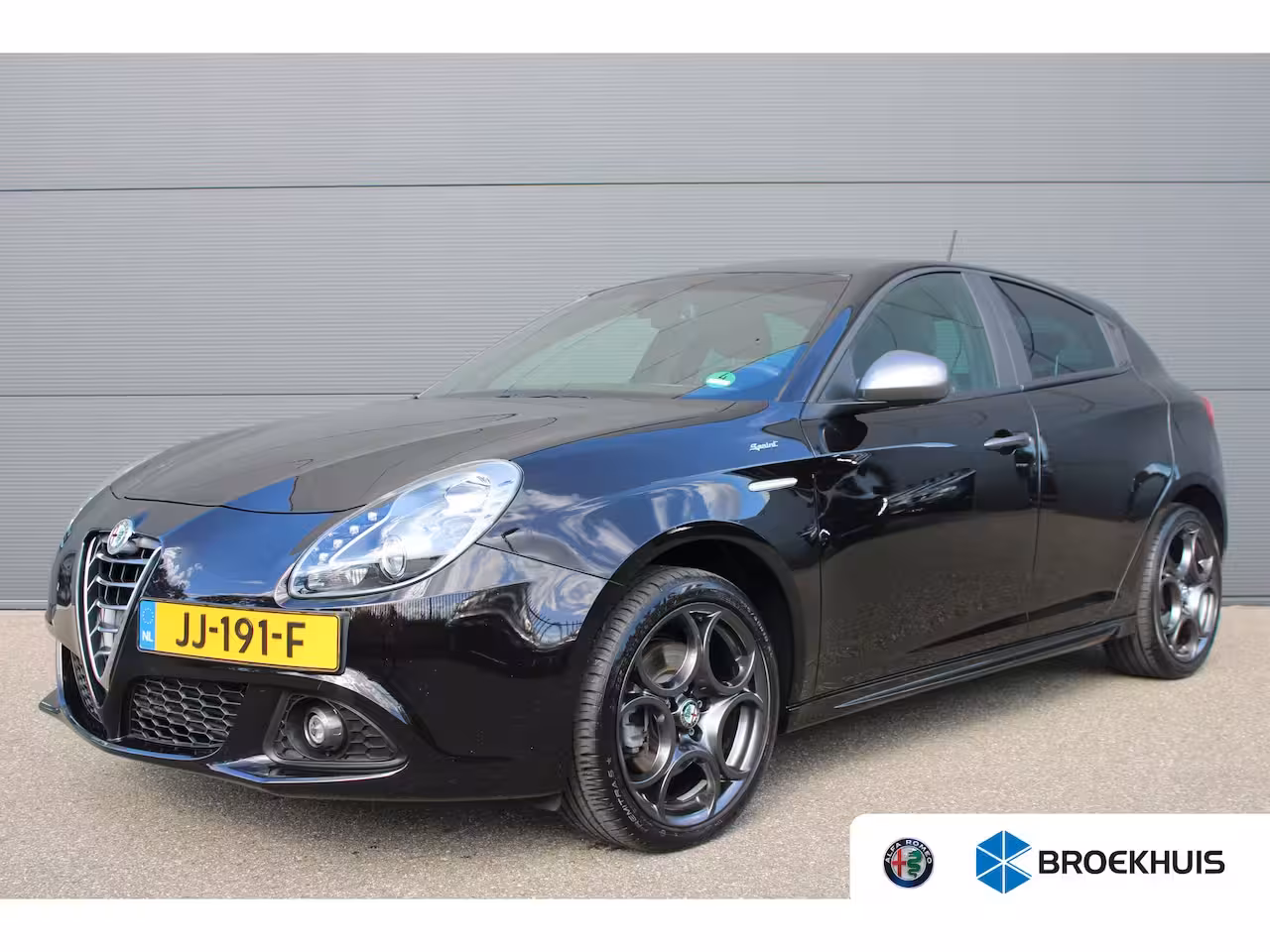 Alfa Romeo Giulietta 1.4 Turbo MultiAir Sprint | Automaat | Navigatie | Full LED | NL auto | 93.000km | Parkeer