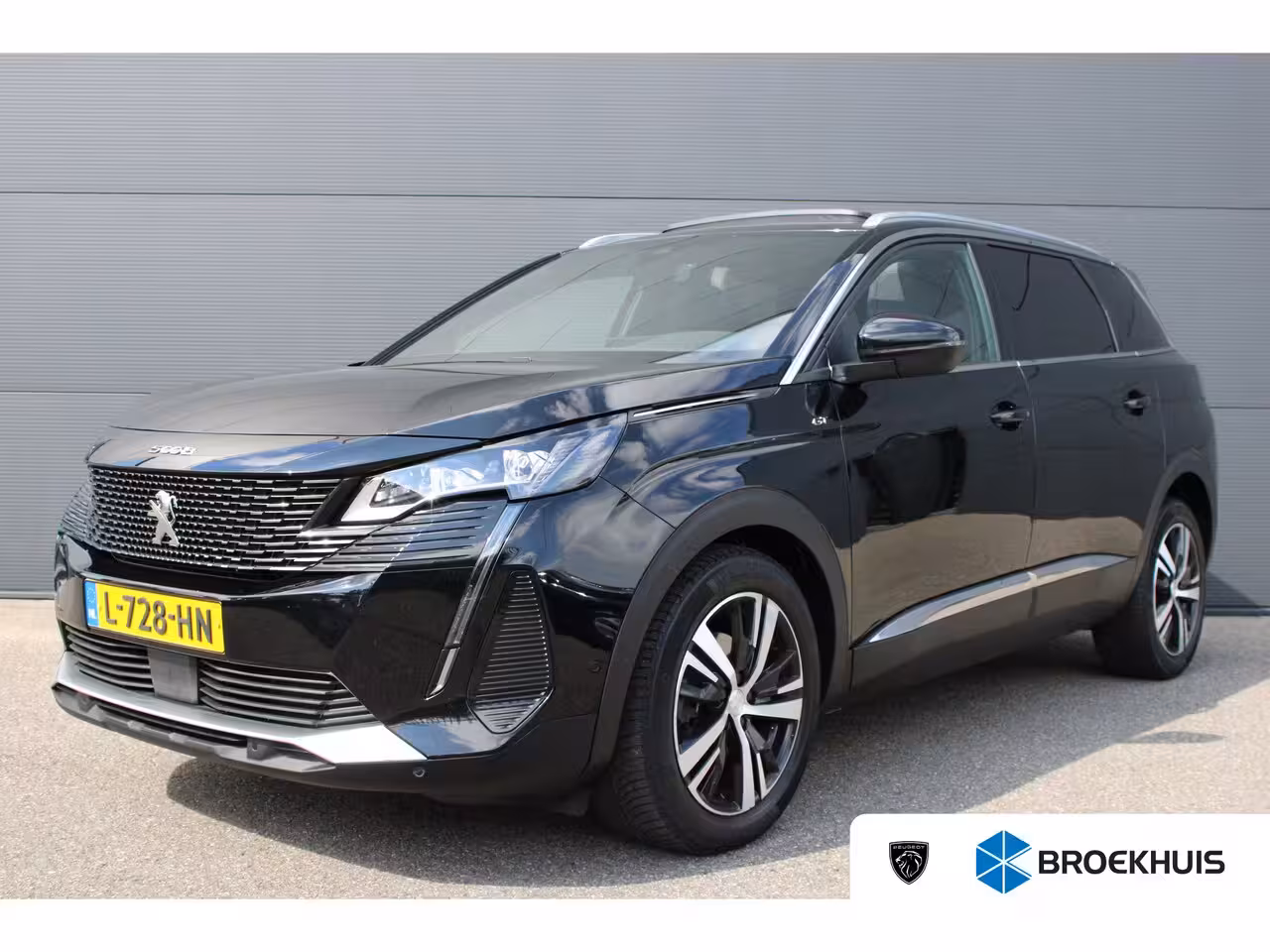 Peugeot 5008 1.2 PureTech EAT8 GT | Automaat | Navigatie | Camera | Panorama/schuifdak | Focal | Elektr