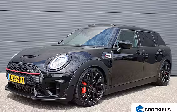 Mini Clubman 2.0 JCW 306pk ALL4 Thunder Pack | Automaat | Navigatie | Panorama/schuifdak | H&K | Verlaa
