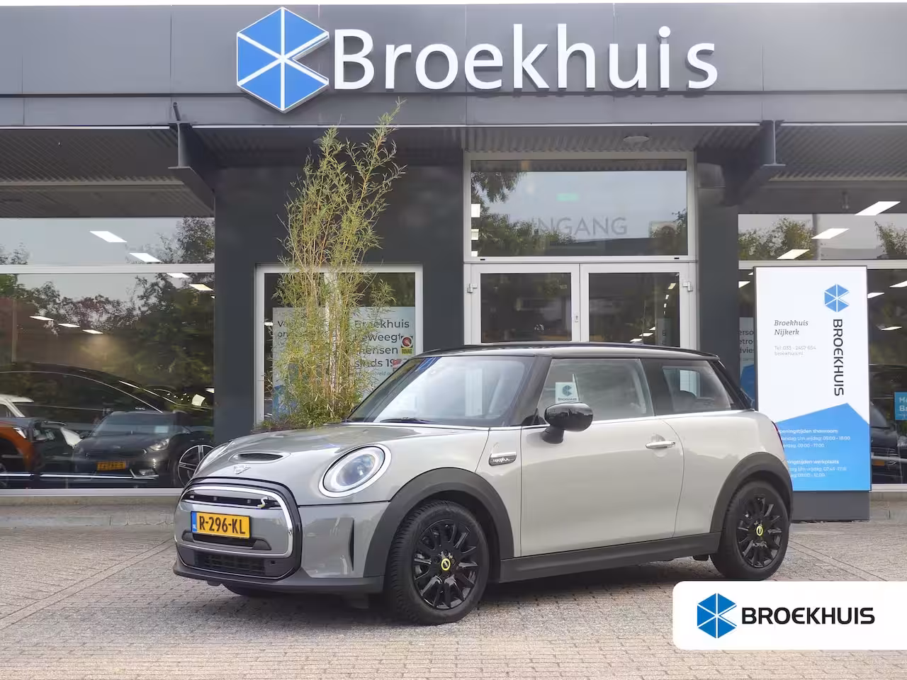 Mini Electric Yours 33 kWh | SOH 96% | STOELVERWARMING | PARKEERSENSOREN | NAVI | APPLE CARPLAY / ANDROI