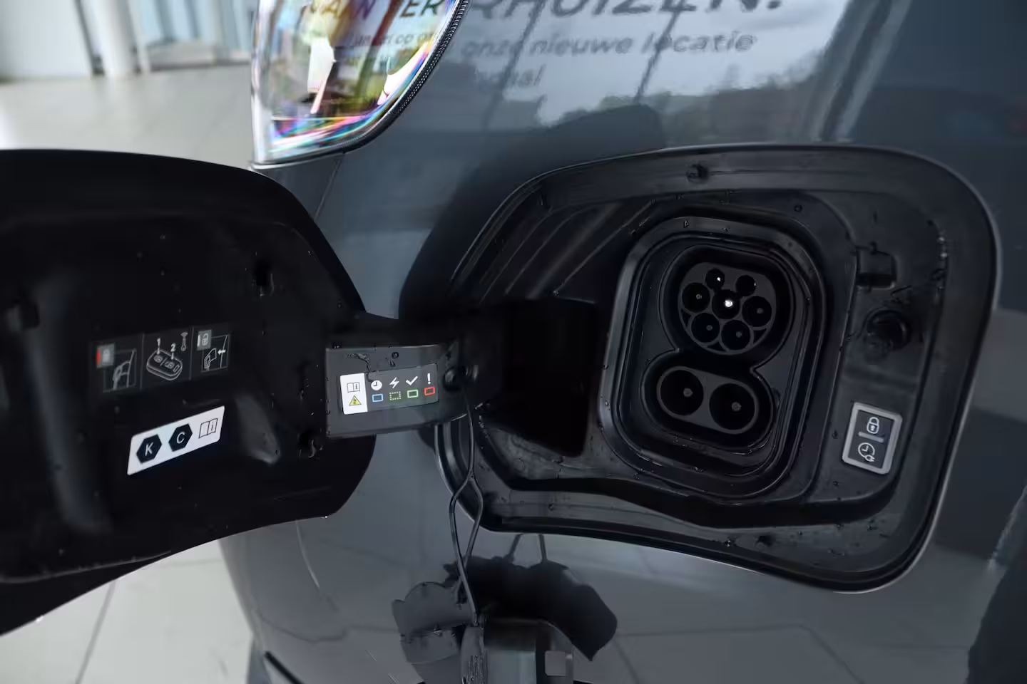 Citroën ë-Jumpy L3 136 75 kWh STX EDITION | LED | Stoel+Stuurverwarming | Betimmering | Leder | Camera | N