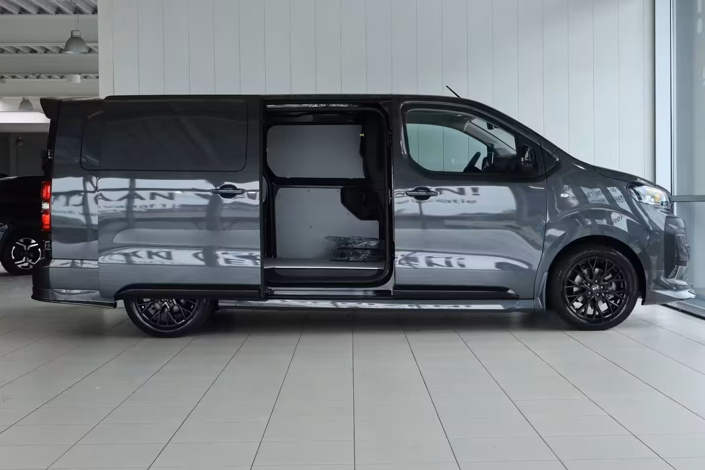 Citroën ë-Jumpy L3 136 75 kWh STX EDITION | LED | Stoel+Stuurverwarming | Betimmering | Leder | Camera | N