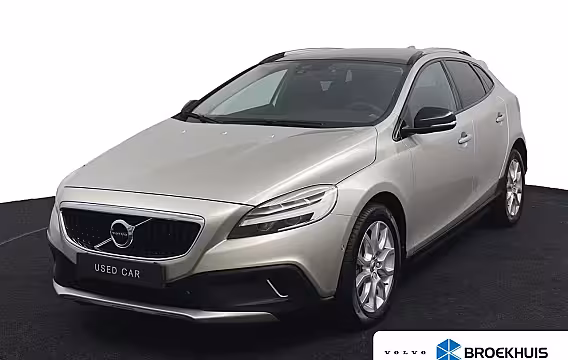 Volvo V40 Cross Country T3 Polar + Luxury | Eerste Eigenaar | Camera | Trekhaak | Leer | Panorama | Harman/Kardon