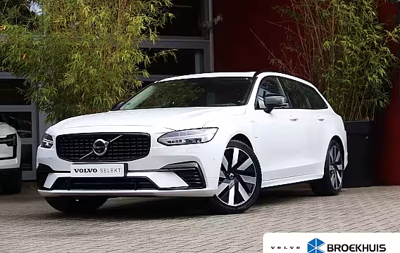 Volvo V90 2.0 T6 Plug-in hybrid AWD Ultra Dark | Luchtvering | Trekhaak | 360 Camera | Pilot Assist