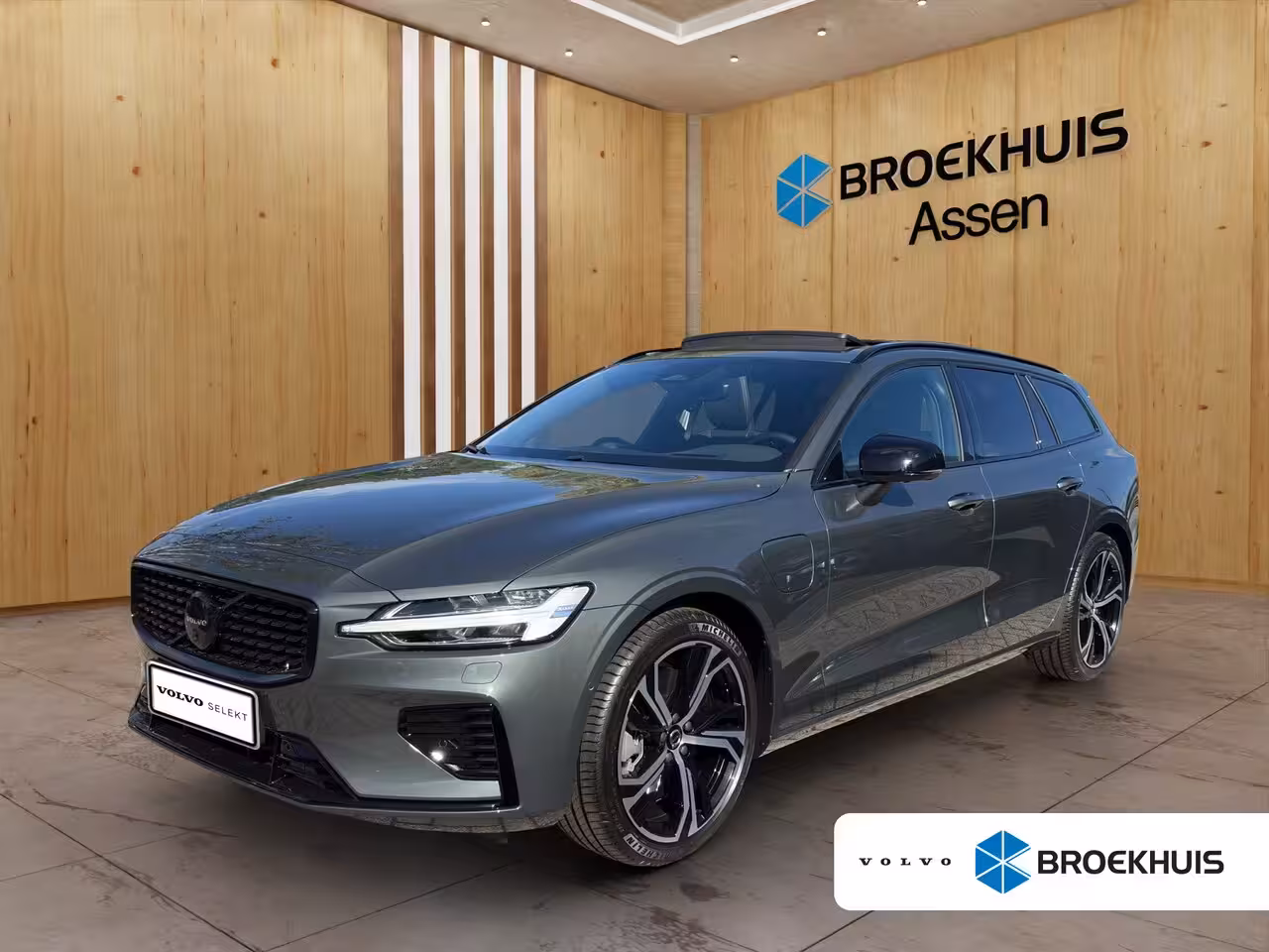 Volvo V60 2.0 T6 Plug-in hybrid AWD Ultra Dark | Bower & Wilkins | Massage stoelen voor | 360 Camera