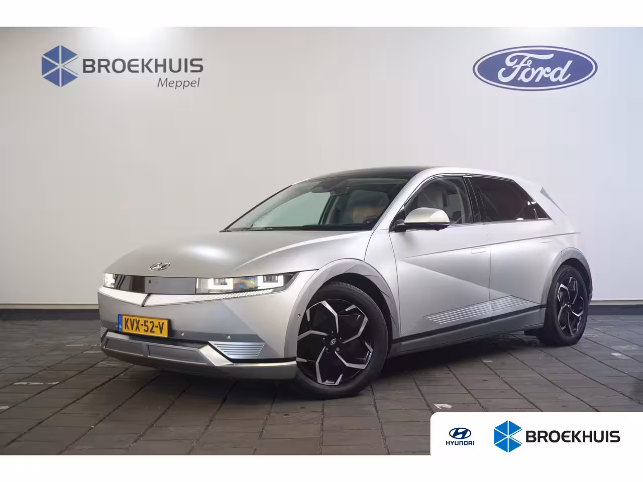 Hyundai IONIQ 5 Lounge 77.4 kWh 100 SoH | 1600kg Trekgewicht | Cruise control adaptief met Stop&Go en stuu