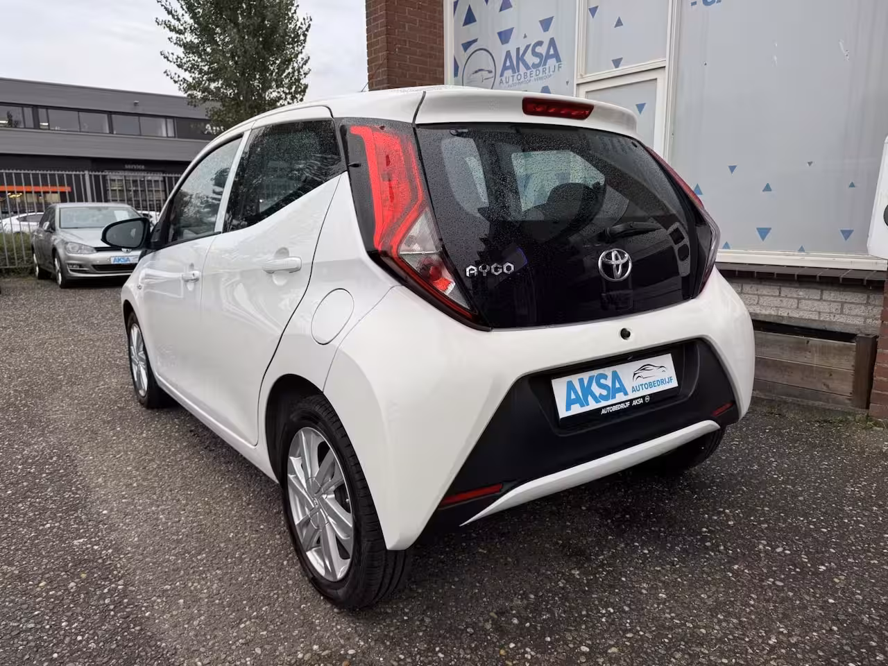 Toyota Aygo 1.0 VVT-i x-play Automaat Camera Stoelverwarming CarplayGarantie