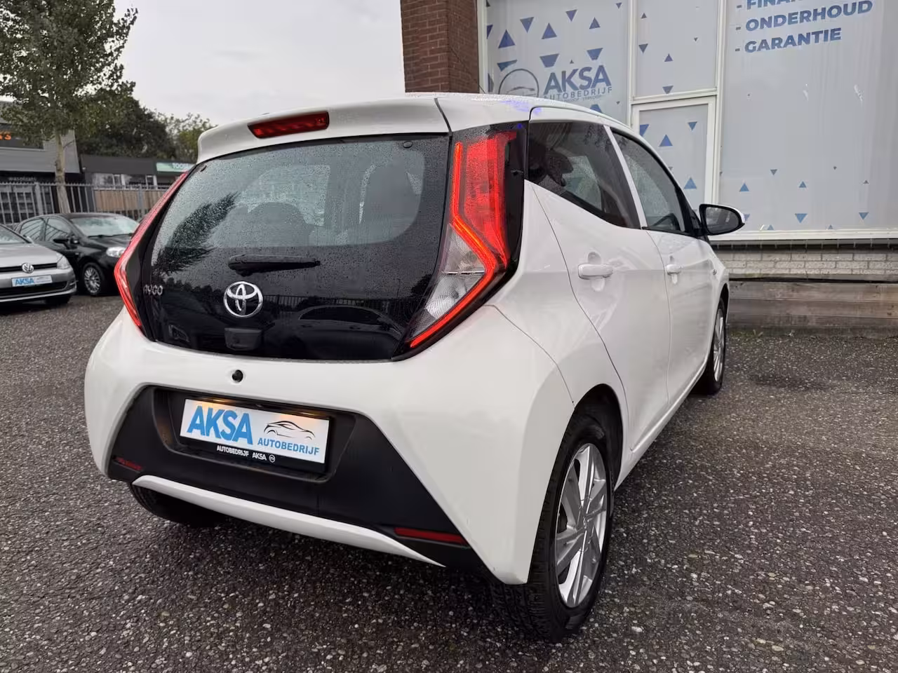 Toyota Aygo 1.0 VVT-i x-play Automaat Camera Stoelverwarming CarplayGarantie