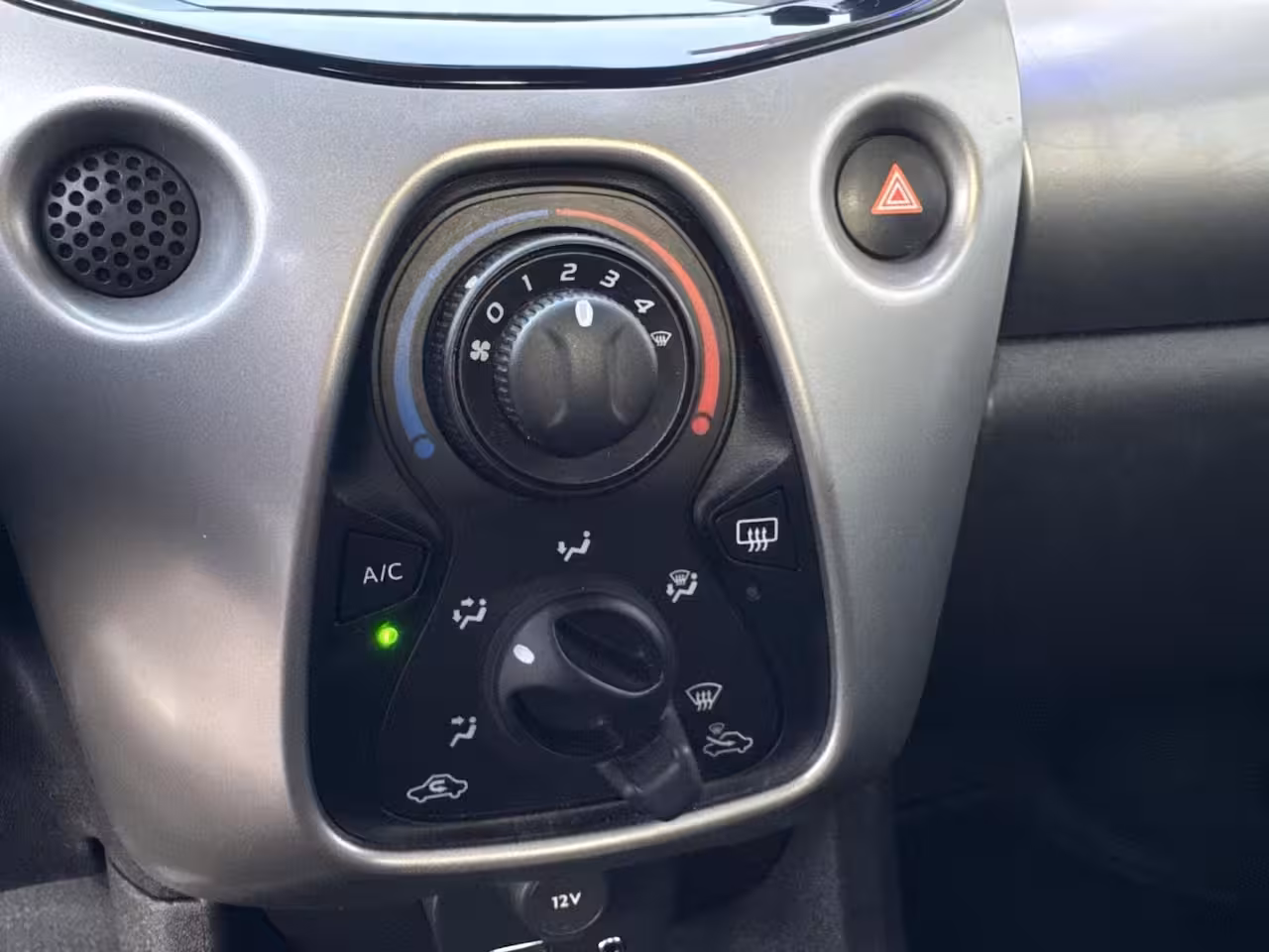 Toyota Aygo 1.0 VVT-i x-play Automaat Camera CarPlay Gratis garantie