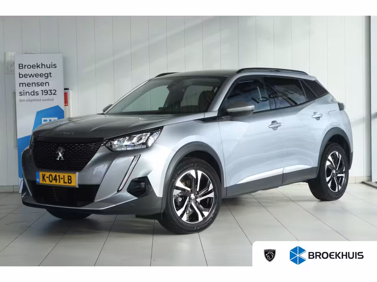 Peugeot 2008 1.2 Turbo Allure | Cruise Control | Camera | Navi | Keyless | LED | Carplay | Climate | i