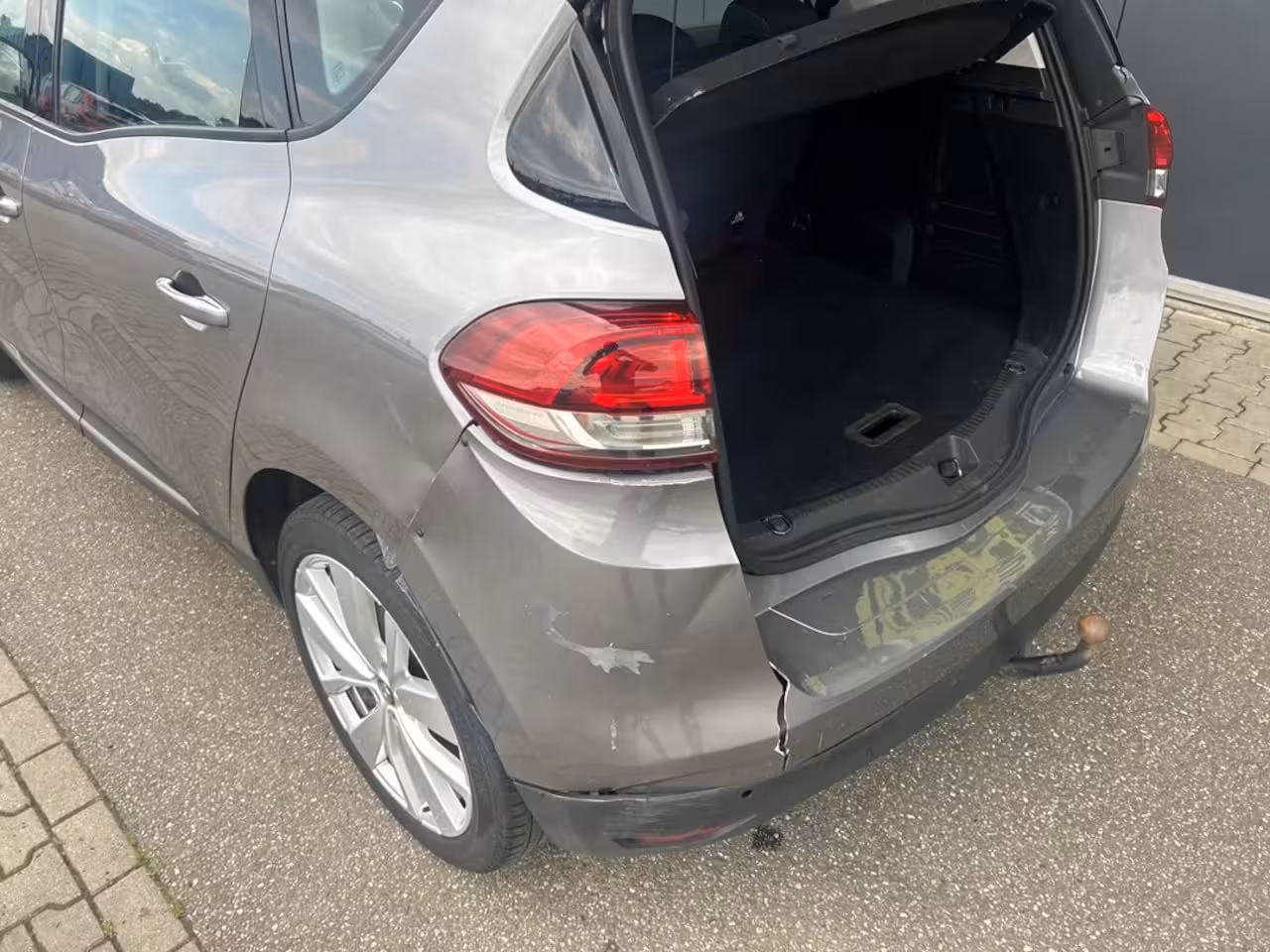 Renault Scénic 1.3 TCe Limited