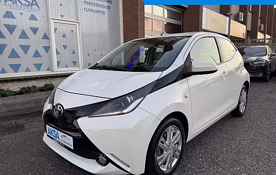 Toyota Aygo 1.0 VVT-i x-play Automaat Camera CarPlay Gratis garantie